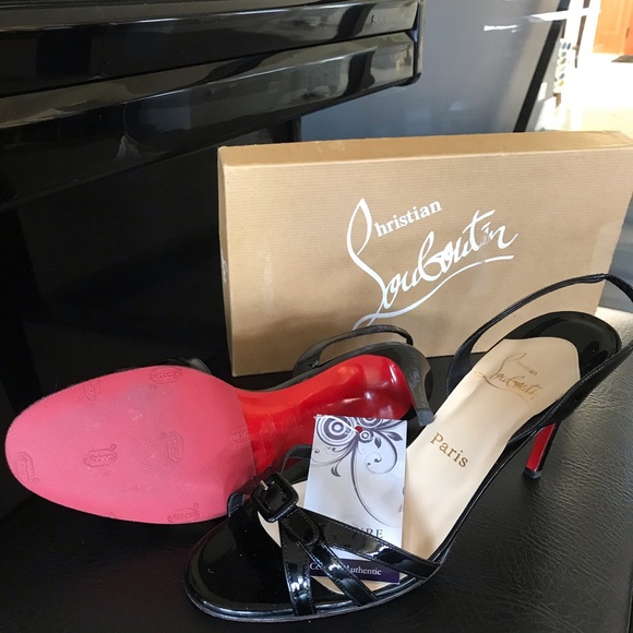 Christian Louboutin - Picture 2 of 4